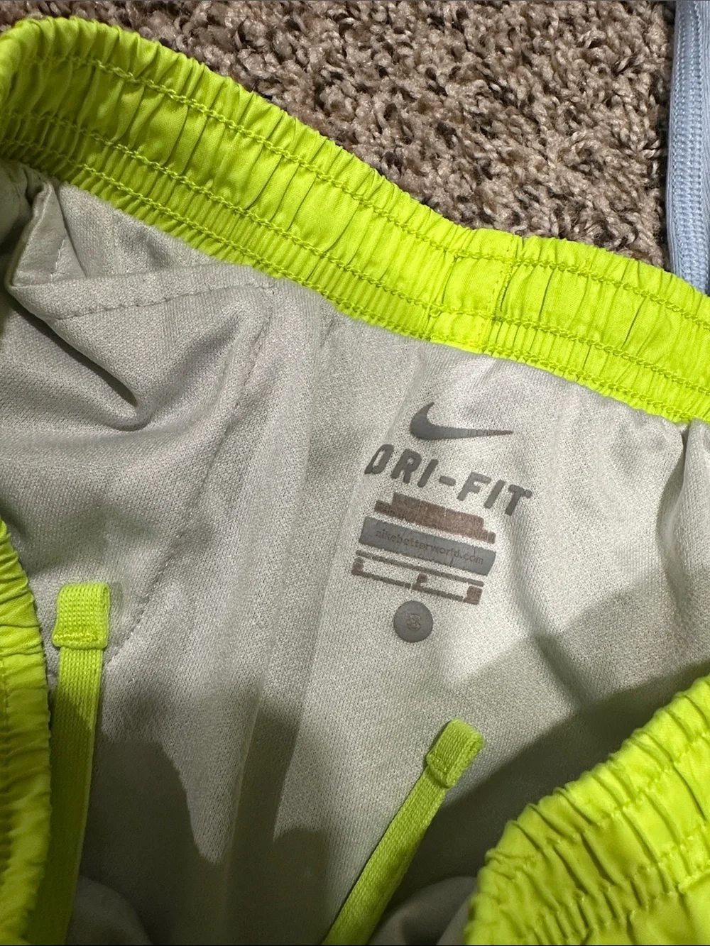 Nike women’s bright